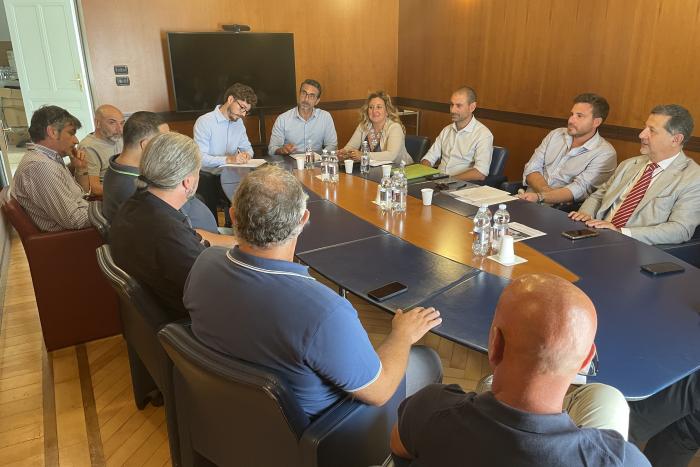 Riviera Trasporti Spa, oggi un incontro tra i vertici dell’azienda e i sindacati Riviera Trasporti Spa, oggi un incontro tra i vertici dell’azienda e i sindacati